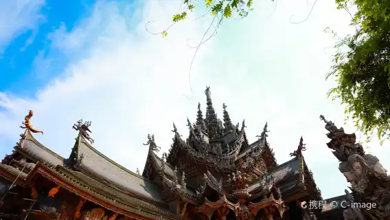 泰國芭達雅真理寺一日遊【含飯店接駁+導覽講解】