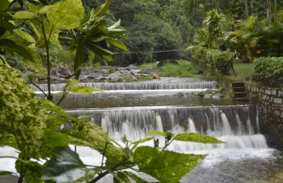 阿格克里斯塔利娜旅館