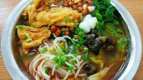 Ju Xiang Soup-stock River Snail Rice Noodle in Guilin