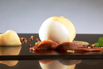 Glam di Enrico Bartolini