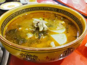 田村·酸菜笋子鸡(德吉支路店)