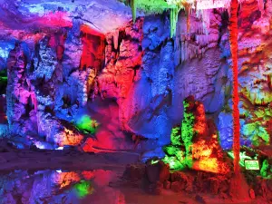 Lingqi Wonderland Cave