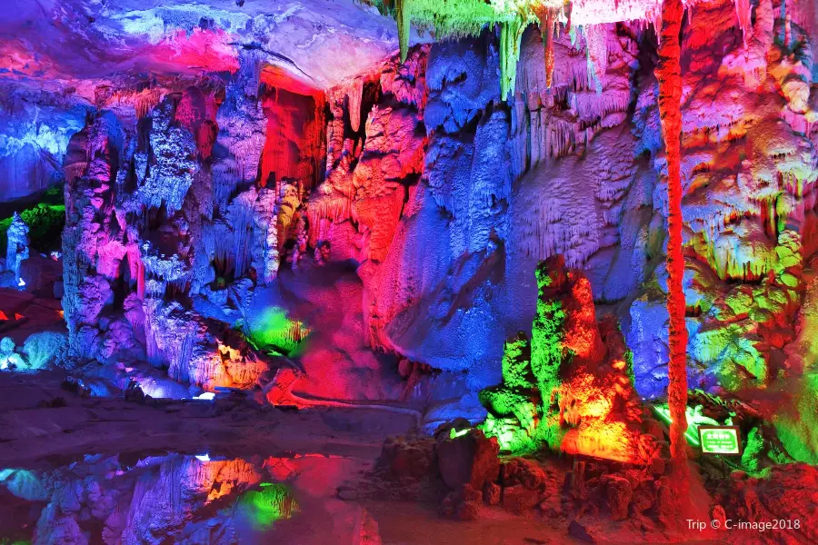 Lingqi Wonderland Cave