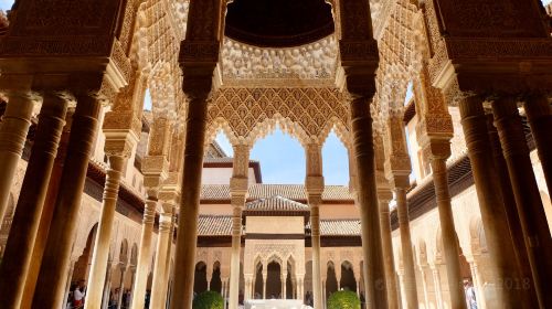Granada Card (including admission tickets to Alhambra and Nasrid Palaces)