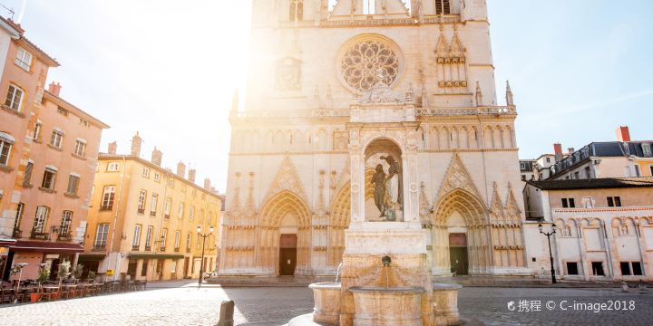 Cathédrale Saint-Jean-Baptiste