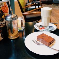 Barbakan Delicatessen User Photo