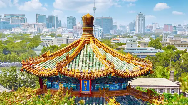 Hotels near Jingshan Park