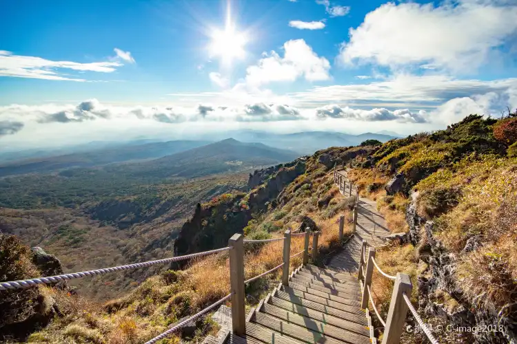 Hotels near Hallasan National Park
