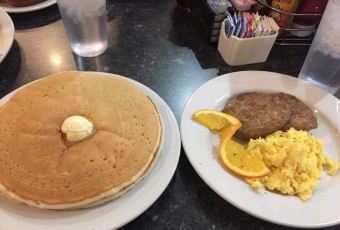 Mr. Mamas Breakfast And Lunch User Photo