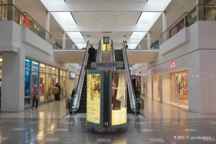 Hotels near Southgate Mall