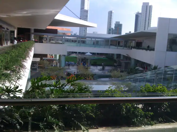 Hotels near Centro Comercial Andares