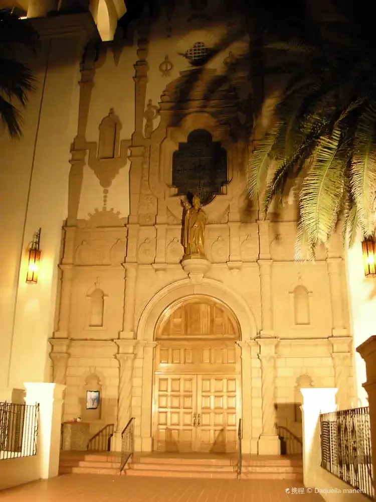 Hotels near St. Augustine Cathedral