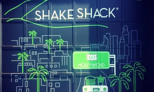 Shake Shack 6201 Hollywood - Hollywood & Gower