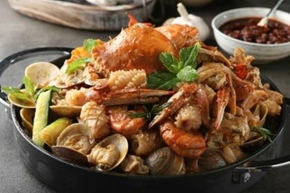 九里海鲜小馆(沃尔玛店)