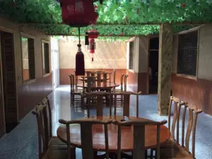 石膏山农家乐饭馆