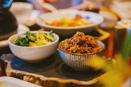 横店影视城龙景雷迪森庄园酒店·海鲜自助餐厅(高速公路口店)