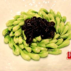 Zi Ｗei Hall User Photo