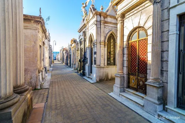 Top-10 Budget Travel Destinations from US 2025