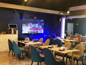 Meet Up Chinese Cuisine 遇见音乐餐厅