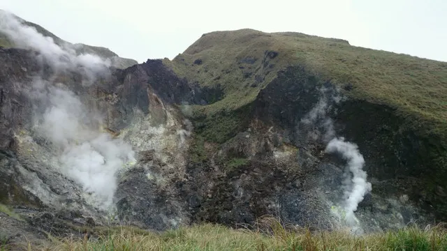 Visit Taipei's Backyard - Yangmingshan