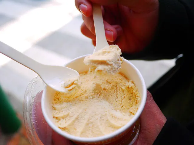 10 Must-Try Snacks in Macau For Doses of Happiness