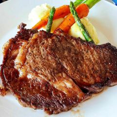 KWEE ZEEN User Photo