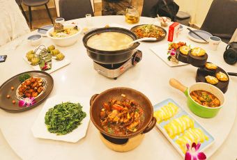 QIONG XIANG GE User Photo