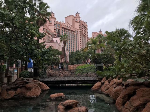 Atlantis Paradise Island