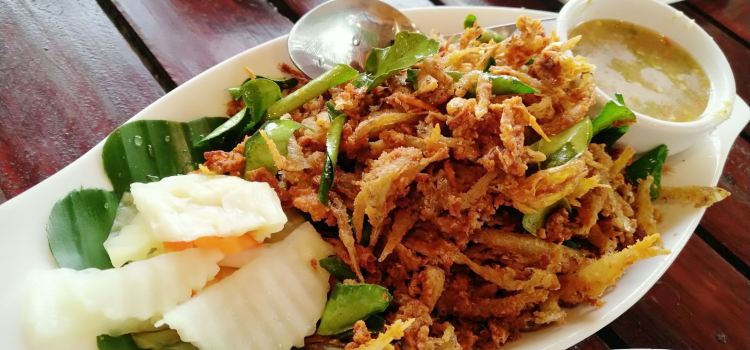 Klua Lam Poo Seafood Restaurant