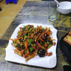 邹立国火锅烧烤食材(调兵山店) 여행 사진
