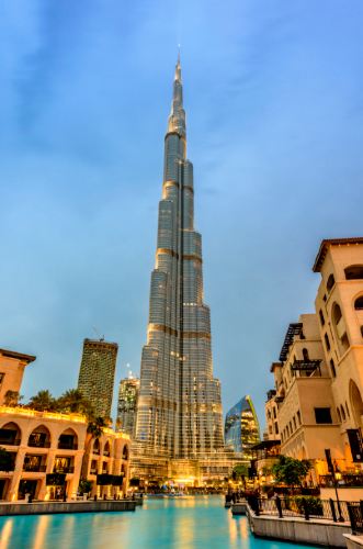 Burj Khalifa, Dubai | Couple photography poses, Dubai lifestyle, Burj  khalifa