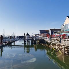 Blue Canoe Waterfront Restaurant 여행 사진