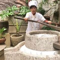 HUANJIELUNJIAOGAO User Photo