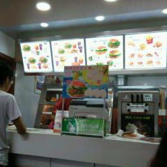 华莱士·全鸡汉堡(步行街店) User Photo