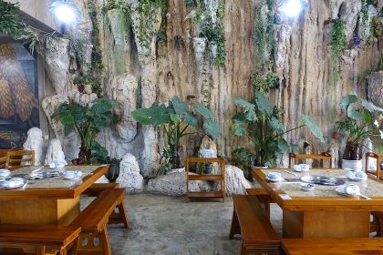 读书铺酸笋鸡创始店