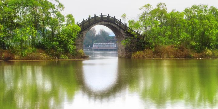 Wolongshan Park