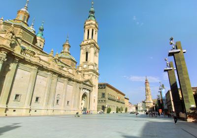 Basilique de Nuestra Señora del Pilar de Saragosse