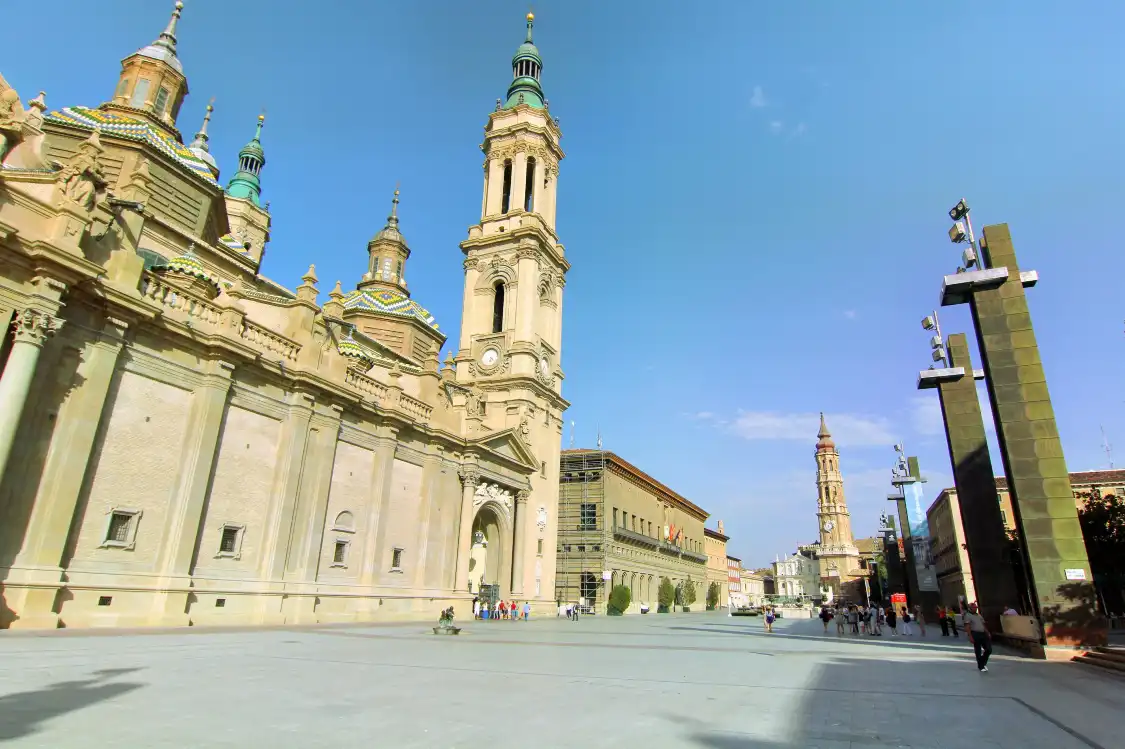 Hotels near Plaza of Our Lady of the Pillar