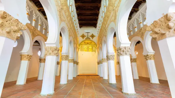 白色聖瑪利亞教堂