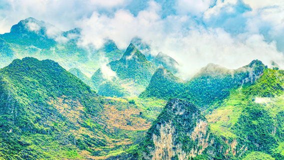 Ma Pi Leng Pass