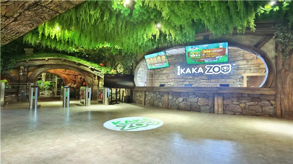 카카주 실내동물원 주변 호텔