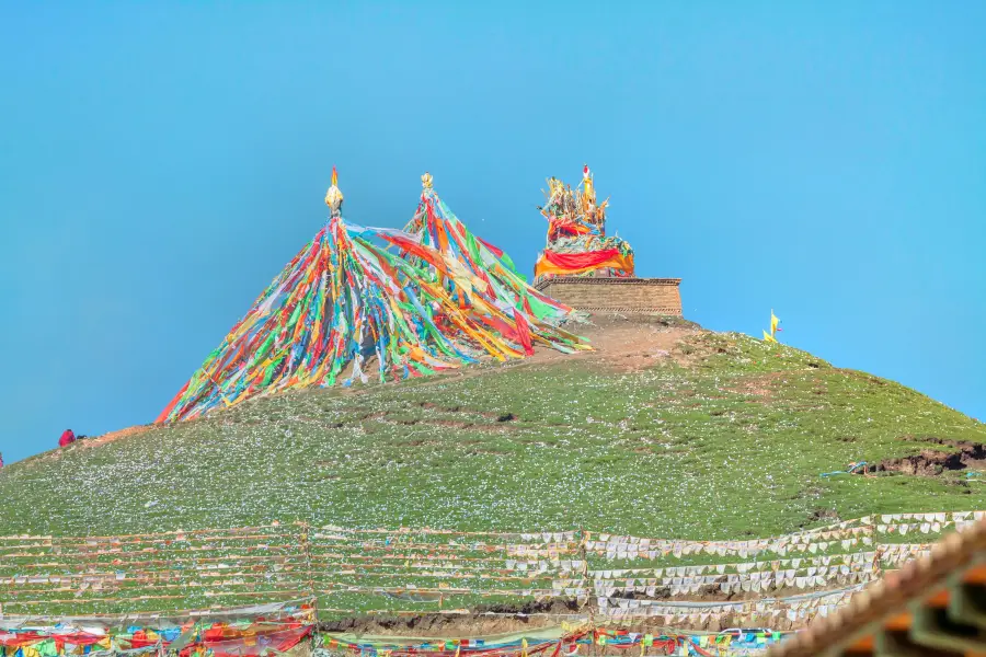 ภูเขาพระอาทิตย์และดวงจันทร์