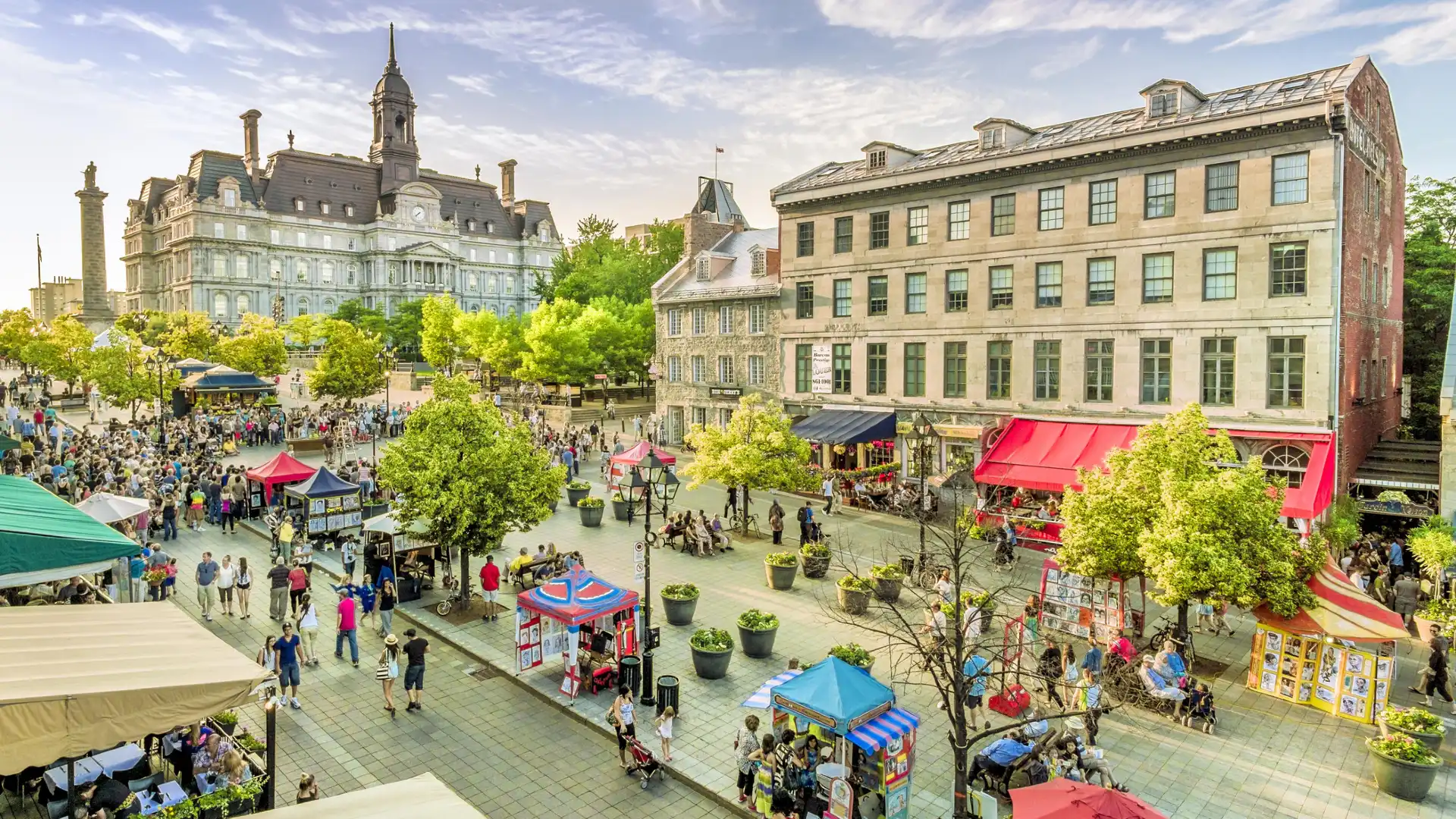 Hotels near Pl. Jacques-Cartier