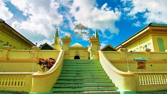 Sultan Riau Grand Mosque