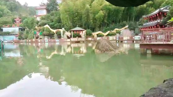鯉龍潭森林公園