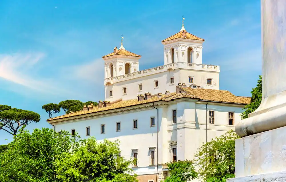 Hotels near Villa Medici