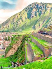 Plaza Ollantaytambo