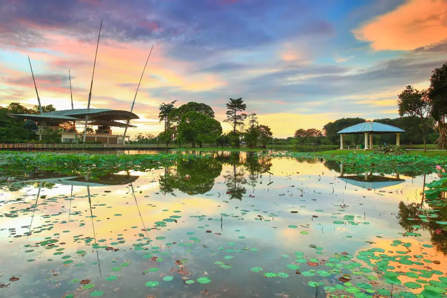 賽城湖濱公園