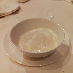 ZI YAT HEEN User Photo