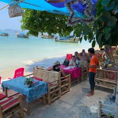 Reua Thong Bar & Restaurant 여행 사진